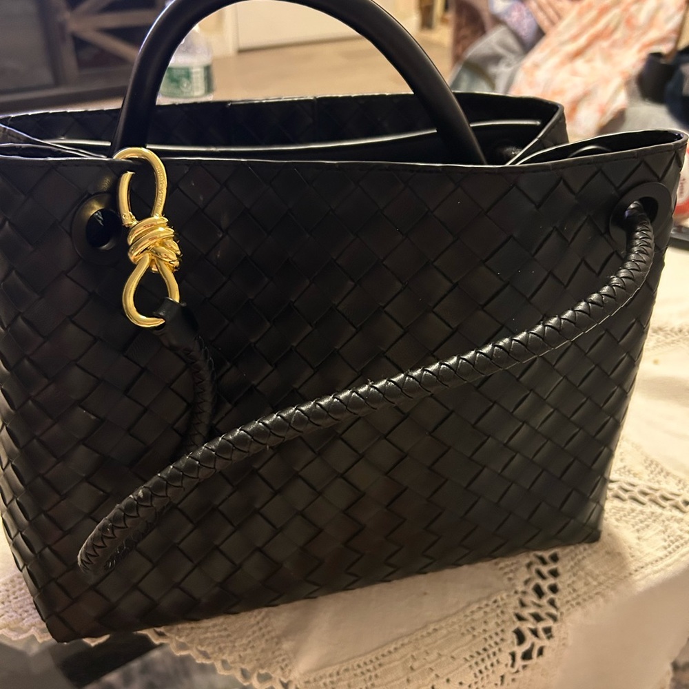 Elegant Black Woven Handbag